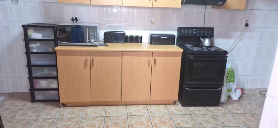 To Let 2 Bedroom Property for Rent in Belthorn Estate Western Cape